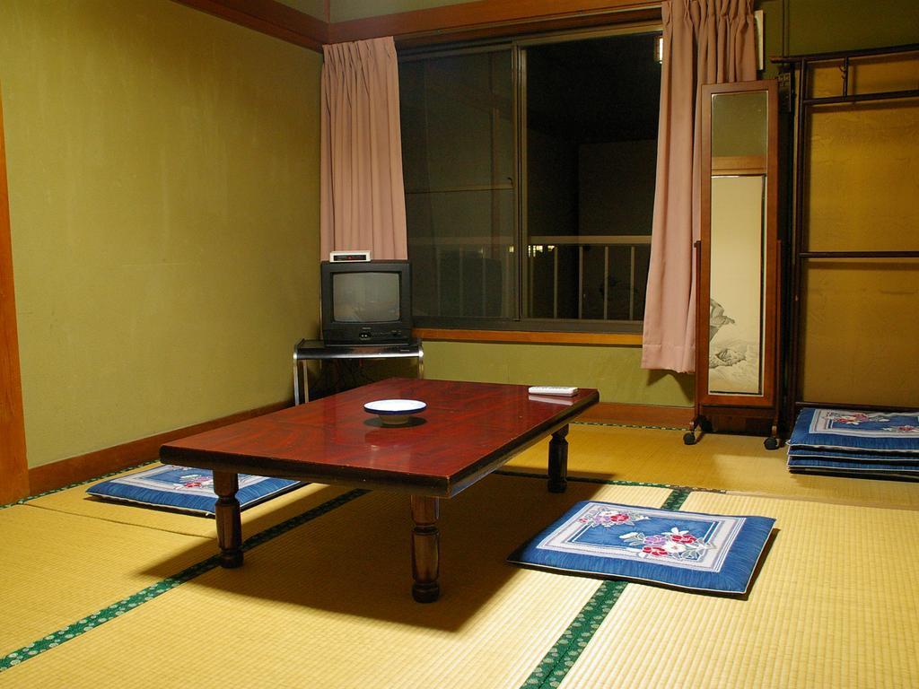 Nakasaya Hotell Kami  Exteriör bild