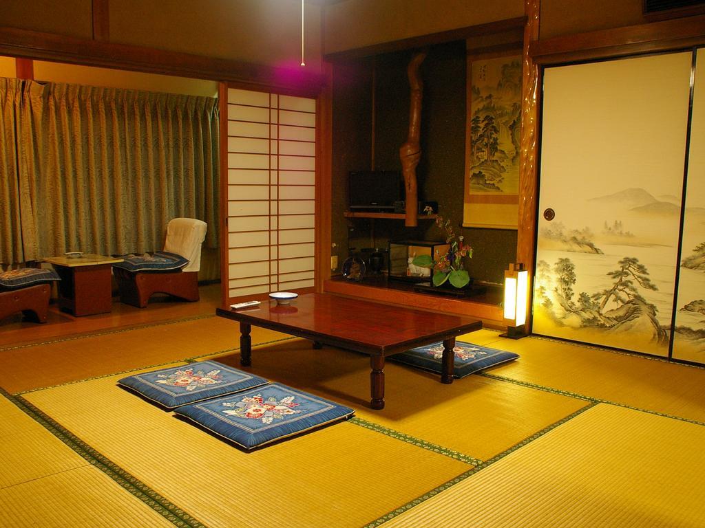 Nakasaya Hotell Kami  Exteriör bild